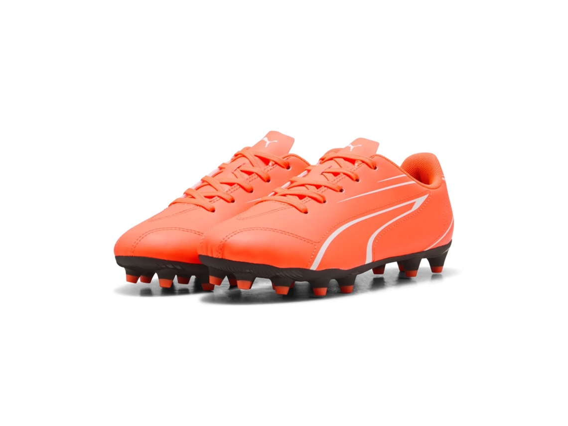 Botas de fútbol Puma Vitória FG/AG para niños, color rojo y negro, para césped artificial.