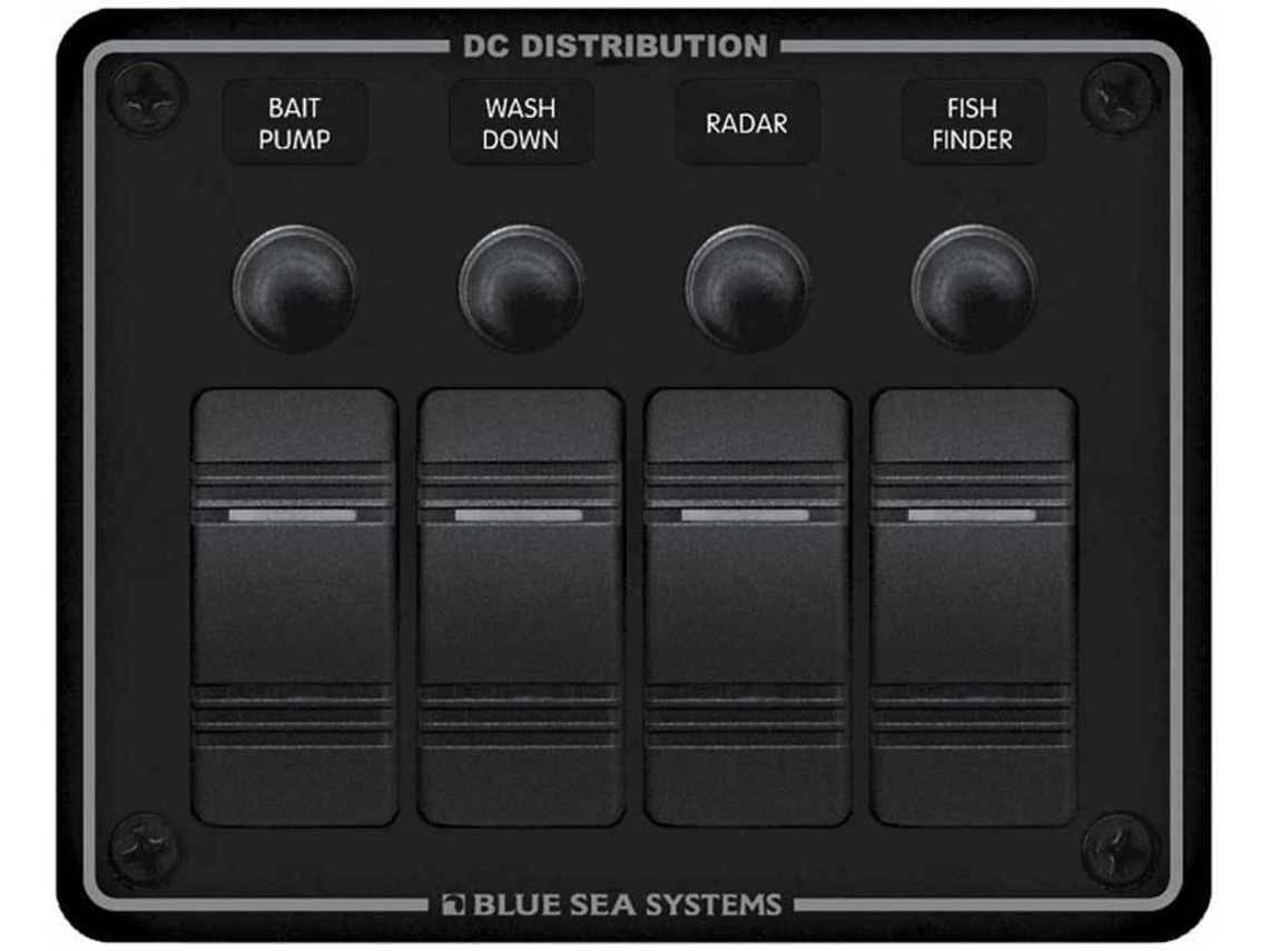 Painel BLUE SEA Water Resistant Panel 4 Position Negro