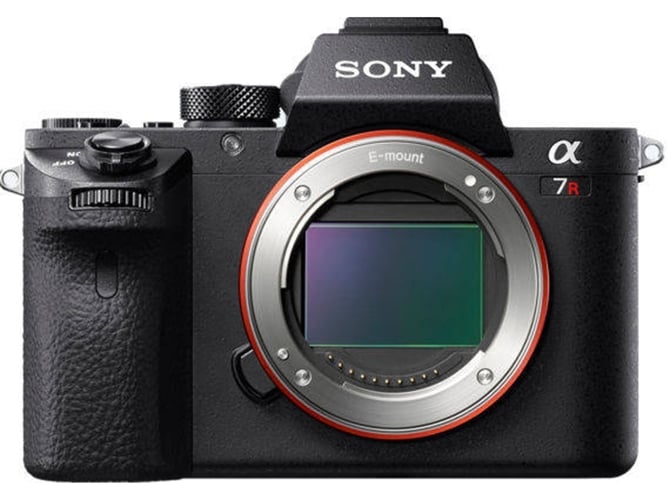 Cámara Mirrorless SONY A7R MARK II (42.4 MP - Sensor: Full-frame - ISO: Hasta 102 400)