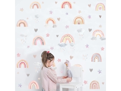 Un conjunto de pegatinas de pared con estrellas de arcoíris y lluvia para el salón.