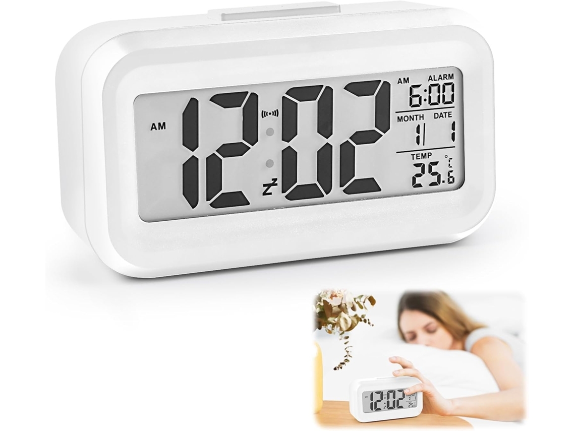 Reloj Despertador Digital Lcd Saisiyiky Des06 Alarma Con Termómetro, Snooze Inteligente, A Pilas, Portátil Mesa De /oficina/familiar (blanco)