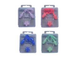 Tapones de silicona para los oídos con clip para la nariz y colores vibrantes.