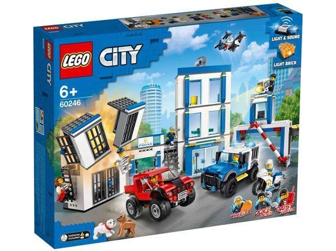 LEGO City: Comisaría de Policía - 60246 (Edad Mínima: 6 - 743 Piezas)