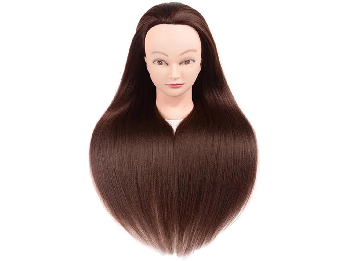 Aprendices De Peluquería Practicando Cortes De Pelo, Cabezas De Maniquí, Pelucas Y Otros Postizos.