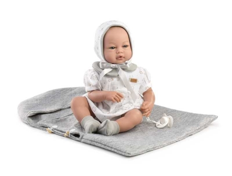 Muñeco Bebé Eric 46 cm (Edad mínima recomendada: 3 años)