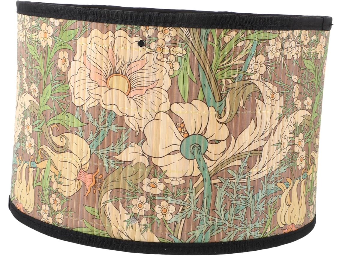 Lámpara De Estilo Artístico Y Sofisticado. Decoración Elegante Y Refinada En Bambú Natural Tejido.