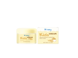Crema hidratante para bebés para una piel suave y protegida.