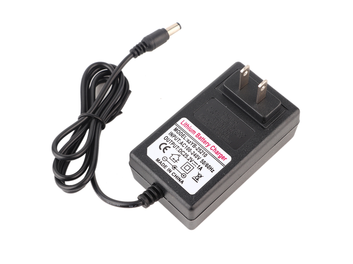 Adaptador De Carga De Batería De 25,2 V Y 1 A Con Protecciones E Indicador Led Para Faros De Coches De Juguete.