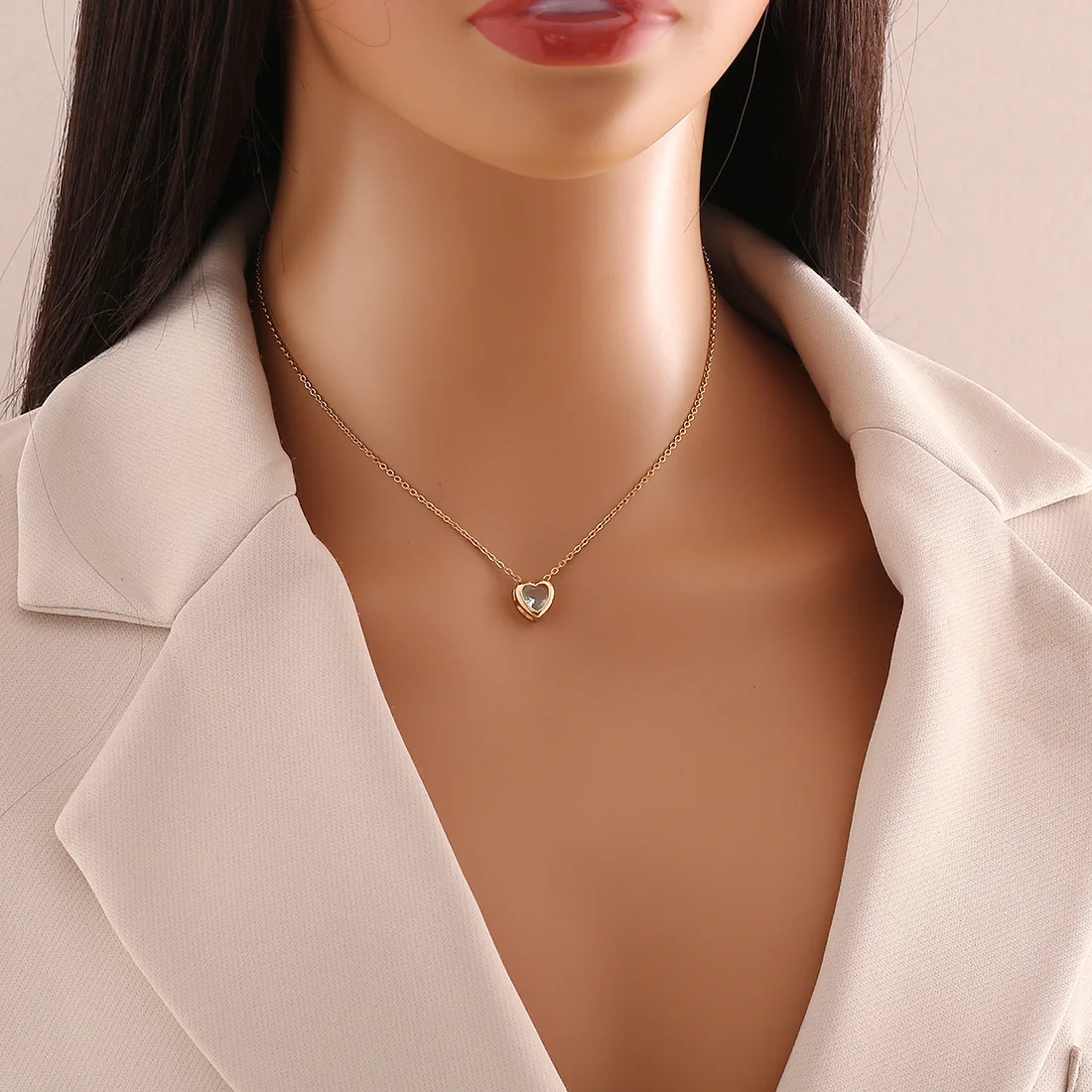 (azul) Collar Con Colgante En Forma De Corazón Incrustado Con Circonita, Cadena De Acero Inoxidable Chapada En Oro.