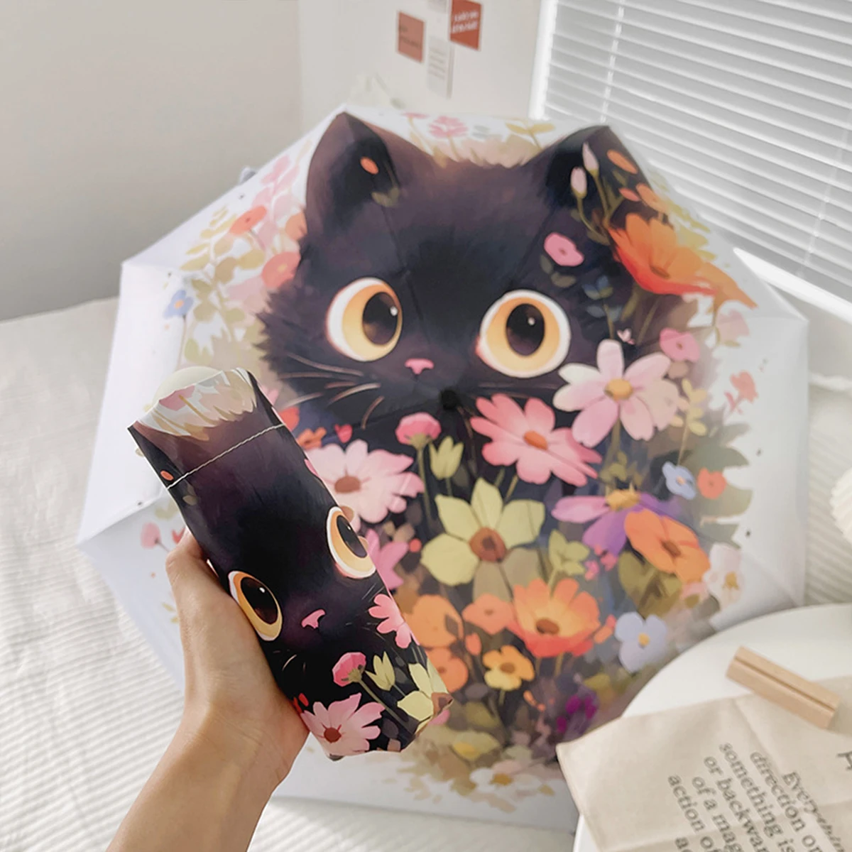 Paraguas Plegable De Cinco Secciones Con Diseño De Gato De Dibujos Animados, Protección Uv, Apto Tanto Para Días Soleados Como Lluviosos.