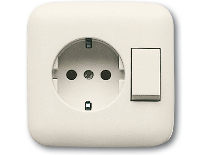 Enchufe CEE 7/3 BUSCH-JAEGER 4310/6 EUJ-212-500