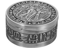 Caja de joyería vintage de aluminio con diseño antiguo para anillos y collares.