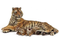 Figura PAPO Hembra Tigre con Crias