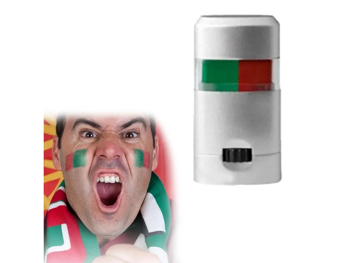 Banderas Coloridas Y Accesorios Pintados Para Los Aficionados A Los Deportes.