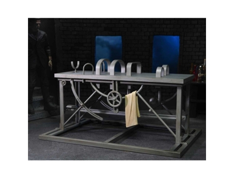 Mesa de Laboratorio NECA Pack de Accesorio Frankenstein 25 Cm