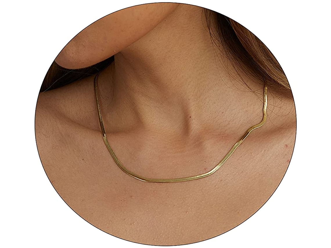 Collar Con Cadena Dorada En Forma De Serpiente.