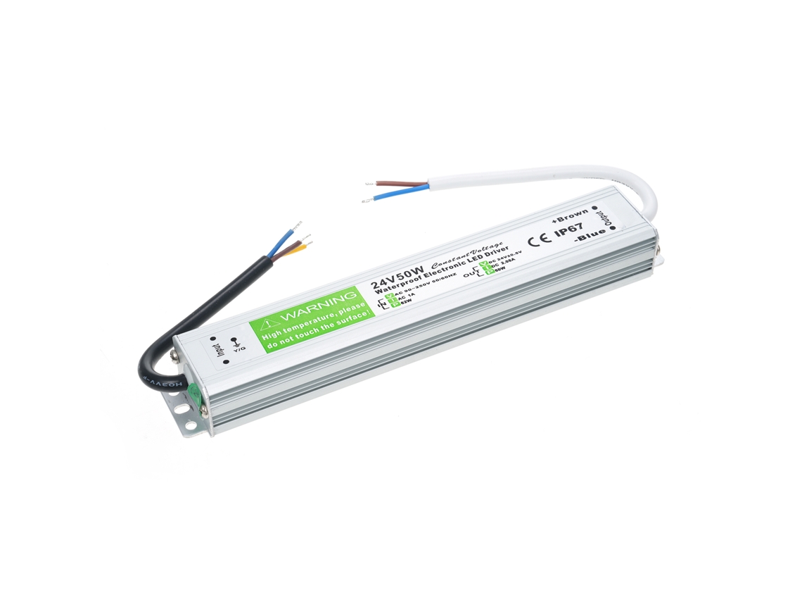 Fuente de alimentación LED impermeable IP67 2026, transformador de 90 V-250 V CA a 24 V CC de 50 W para tiras LED, letreros y luminarias de exterior.