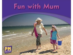 Libro Fun with Mum de Annette Smith (Inglés)