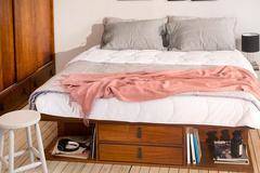Cama Funcional Bali 150x200 cm caramelo con cajones y mucho espacio de almacenamiento ideal para dormitorios pequeños memomad compatible colchón150x200