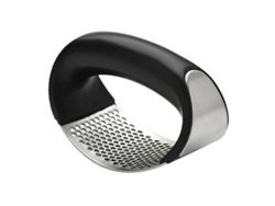 Prensa de ajos manual multifuncional con cuchilla curva para moler y picar ajo, fabricada en acero inoxidable. Rosewell