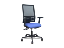 Silla de oficina Bormate con mecanismo asíncrono, tapizada en tela azul claro y malla negra.