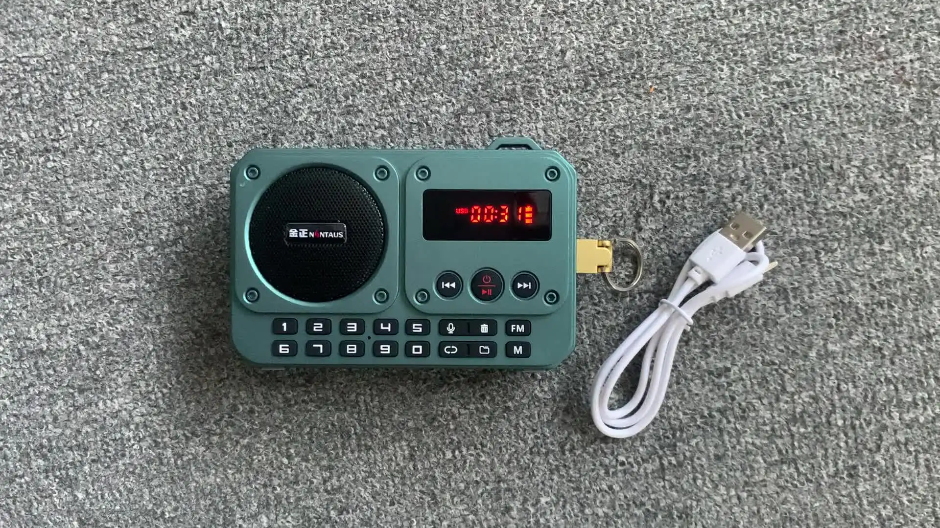 Mini Radio Fm (verde), Altavoz Bluetooth, Grabadora Con Pantalla Led, Cambio De Carpetas Y Reproducción De Tarjetas Tf Y Memorias Usb.