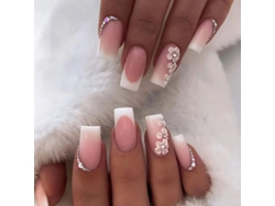 Uñas Postizas Cuadradas Medianas De Color Rosa Con Punta Francesa Y Diamantes De Imitación A Presión, Hechas De Acrílico Brillante.