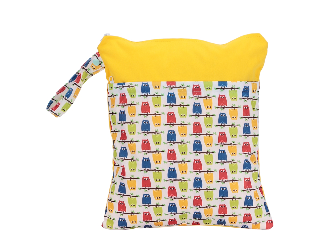 Bolsa De Almacenamiento Portátil Para Pañales Húmedos Y Secos Con Estampado Animado.