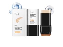 Base hidratante nutritiva en color blanco marfil.