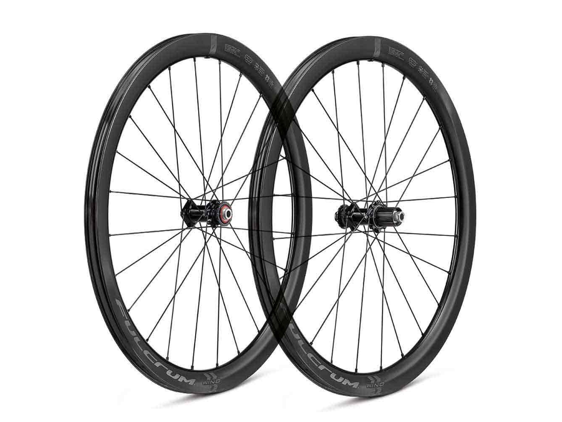 Par Rodas Estrada Wind 42 Db Disc Tubeless Prateado 12 X 100 / 12 X 142 Mm / Shimano/Sram Hgfulcrum