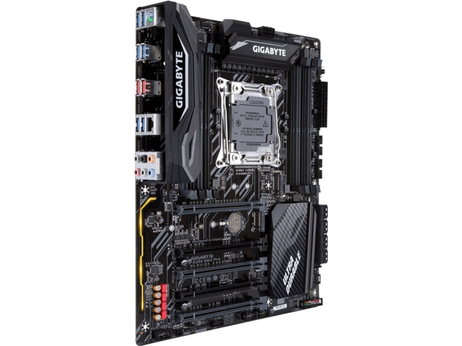 Placa Base GIGABYTE X299 UD4 Pro (Socket LGA2066 - Intel X299 - ATX)