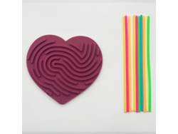 Un conjunto de paneles de actividad sensorial, paneles interactivos para desarrollar la motricidad fina, fabricados en silicona.