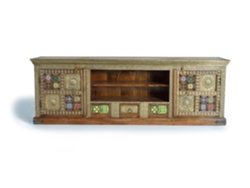 Mueble televisor hecho a mano con detalles de azulejos. Marrón.GINER Y COLOMER 60x40x180