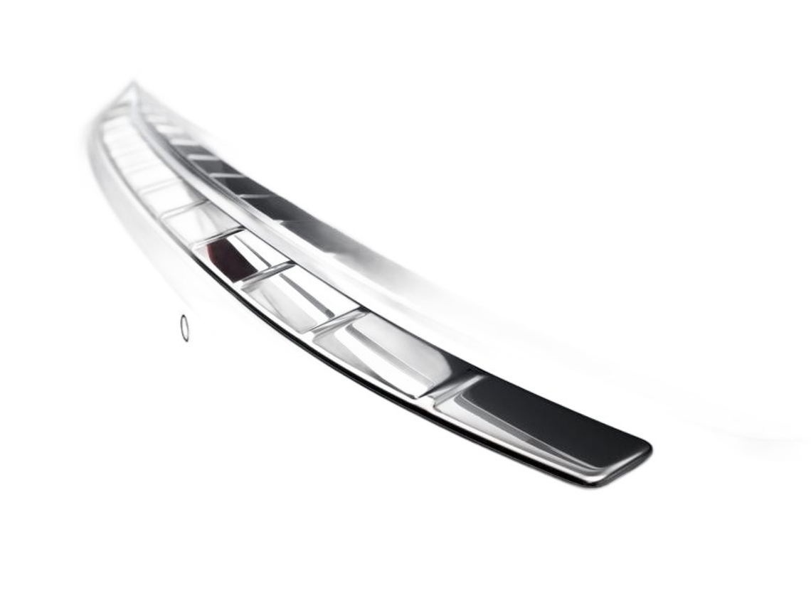 Tira protectora cromada para el parachoques trasero Volvo V90 32341447 OE