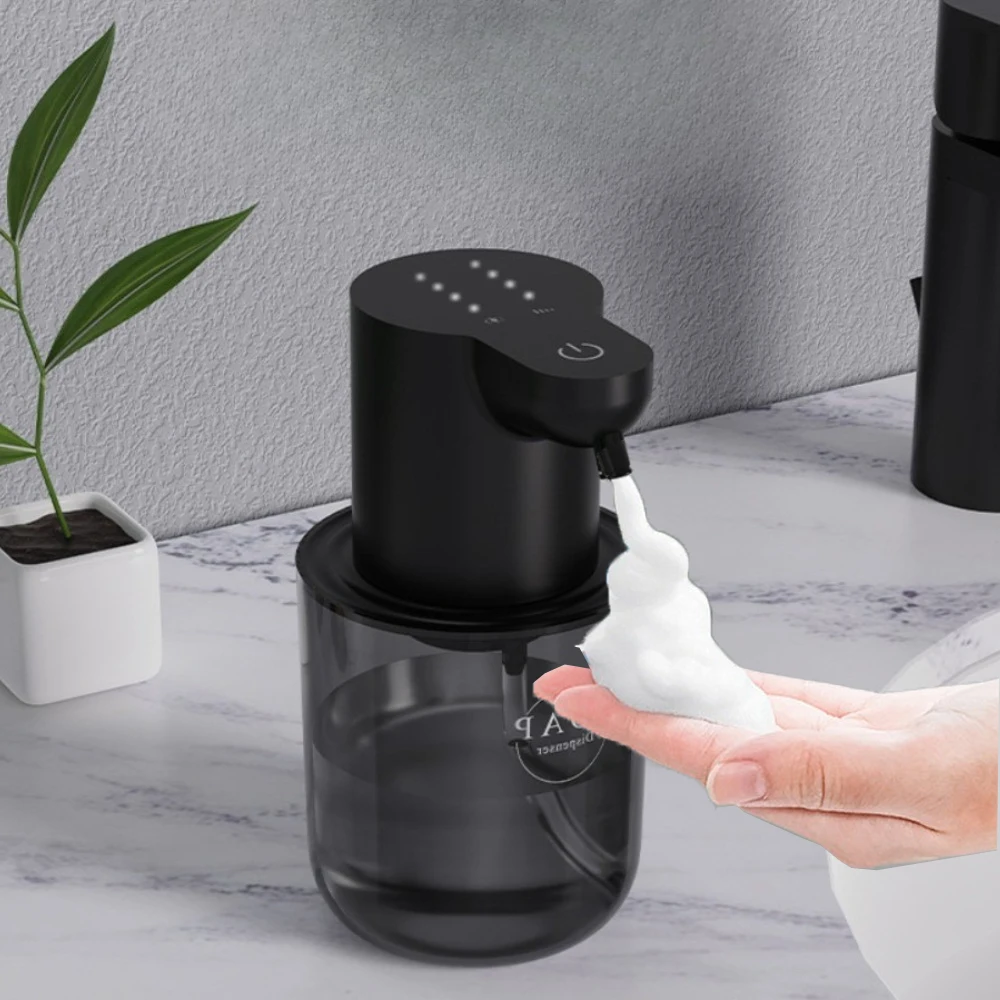 Lavabo automático de 400 ml con sensor infrarrojo (modelo con espuma negra) para baños residenciales.