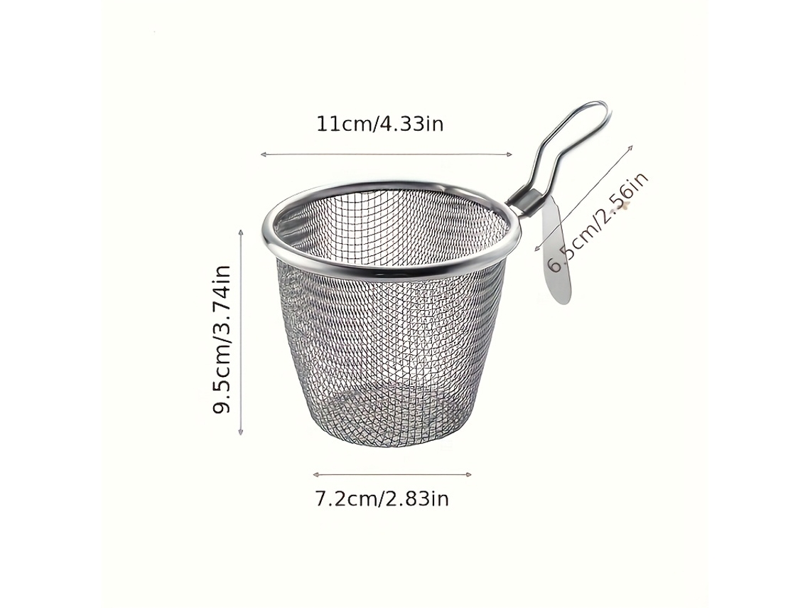 Una Cesta Escurridora Grande De Acero Inoxidable Para Ollas Y Sartenes. Ideal Para Retirar Ingredientes, Destaca Por Su Versatilidad, Durabi