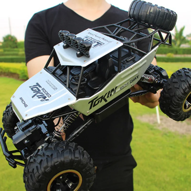 Coche de carreras a control remoto, tracción en las cuatro ruedas, vehículo de escalada, modelo de alta velocidad con motor dual de 2,4 g