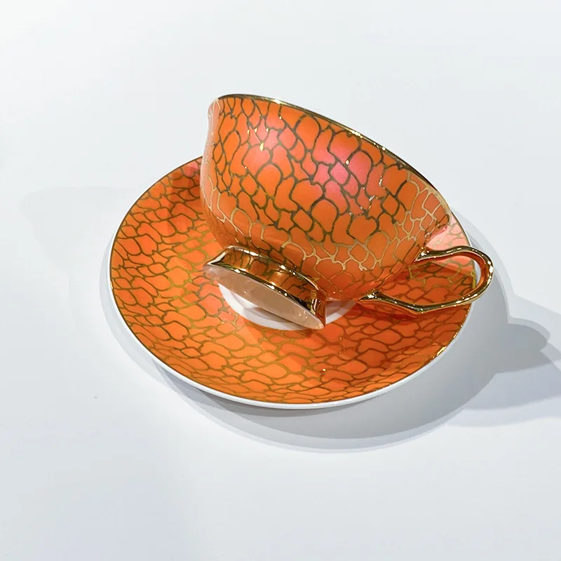 Taza de café de porcelana fina de estilo europeo con borde dorado, incluye platillo. MDUG (naranja, 220 ml)