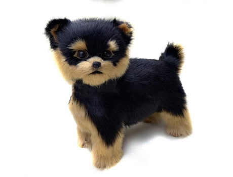 Perro de peluche realista, negro.