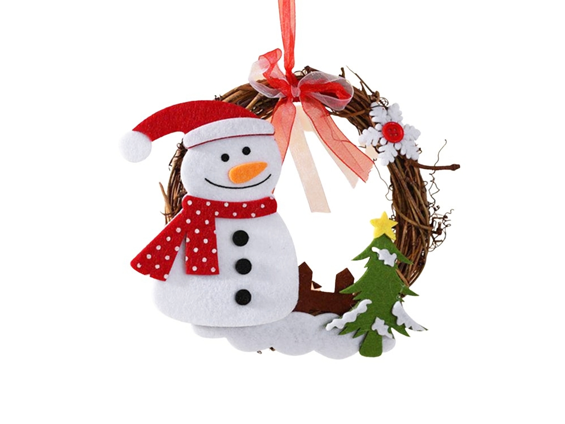 Corona Navideña De Ramas Con Adorables Adornos De Figuritas Para El Árbol Y Decoración Festiva.