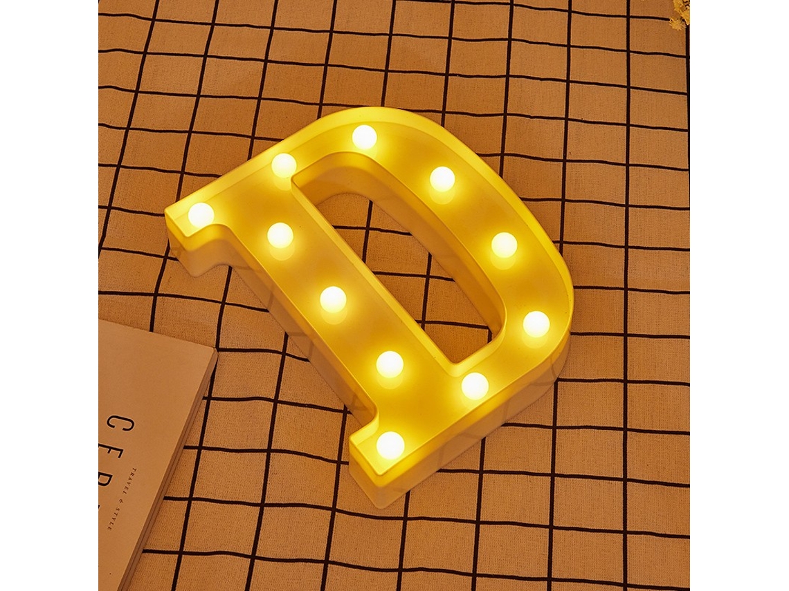 Letra LED D Iluminada con Luz Blanca Cálida, Altura 22cm, Funcionamiento a Pilas 2*AA