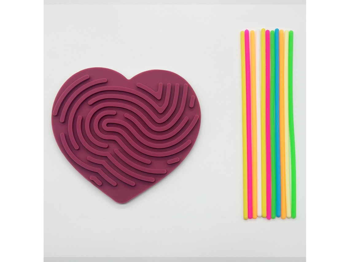 Un conjunto de paneles de actividad sensorial, paneles interactivos para desarrollar la motricidad fina, fabricados en silicona.
