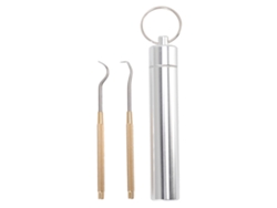 Palillos de dientes reutilizables de acero inoxidable para acampar y hacer picnics.