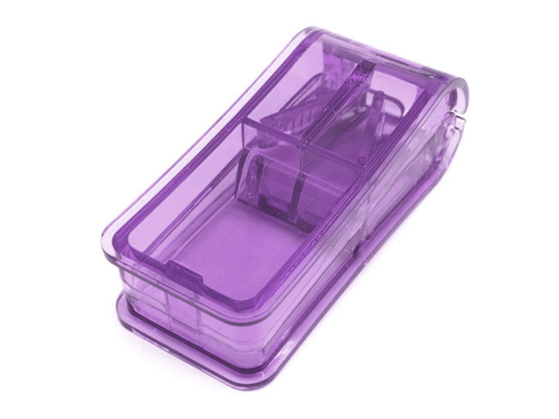 Cortador De Pastillas Con Cuchilla De Acero Inoxidable Y Protector Para Vitaminas Pequeñas Y Grandes - Morado