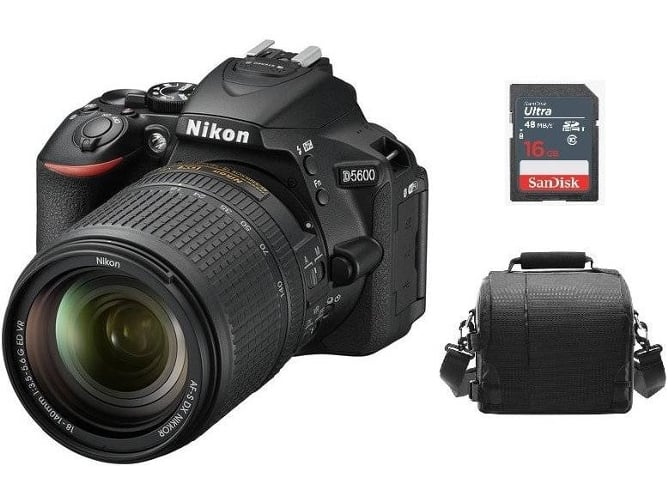 Kit Cámara Réflex NIKON D5600 KIT AF-S 18-140mm F3.5-5.6G ED VR DX + Bolsa + 16gb SD
