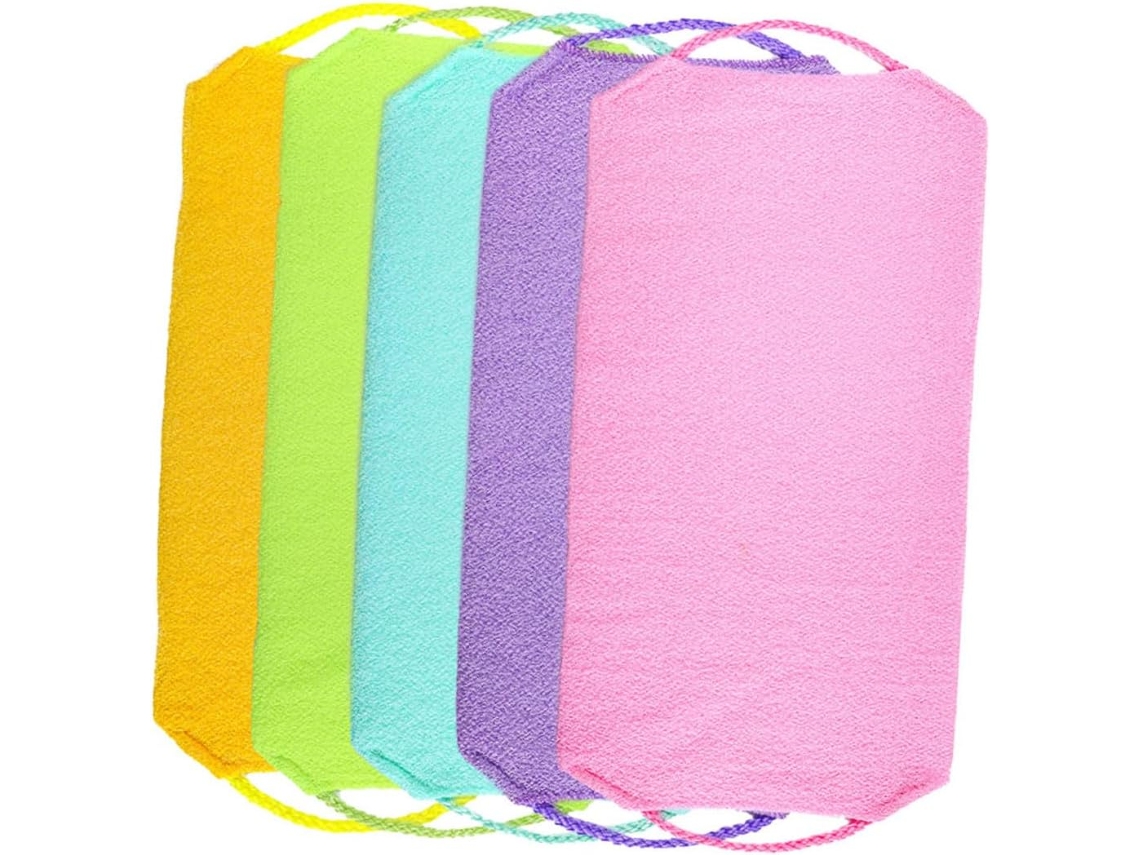 Juego de 5 toallas de baño suaves y cómodas.