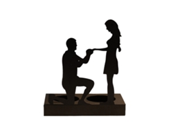 Estatua romántica de hierro forjado para velas, ideal para parejas.