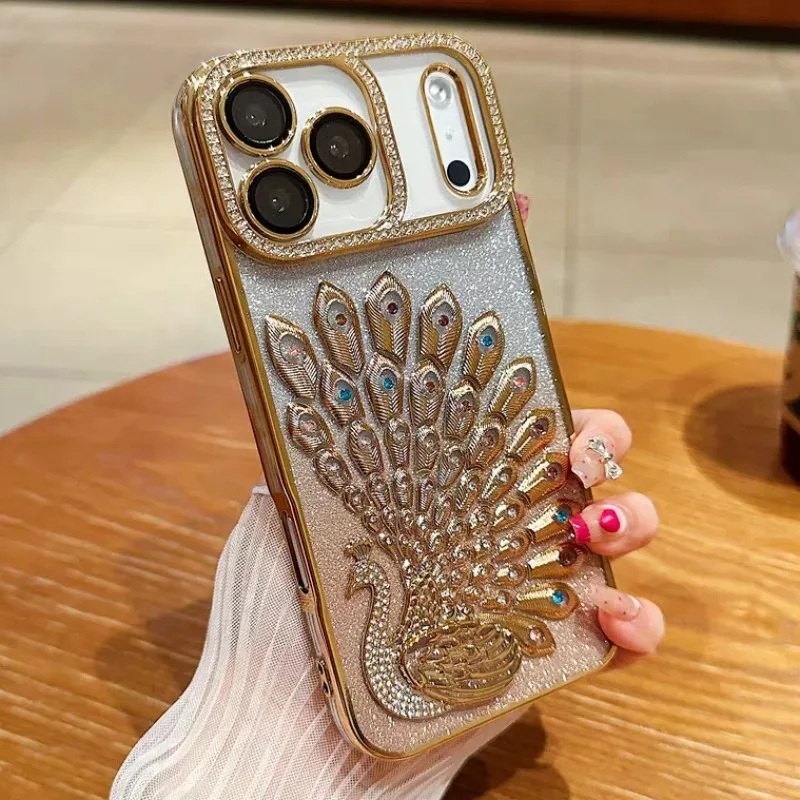 (iphone 14 Pro Max Dorado) Marco Chapado En Oro Con Pegatinas De Lentejuelas Y Anillo De Lente De Diamantes De Imitación.