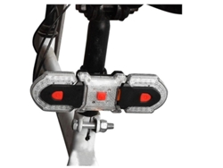 Luz trasera de bicicleta con control remoto y señalización IPX8, color negro Yizhood