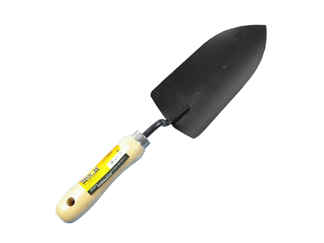 Pala con mango de madera
